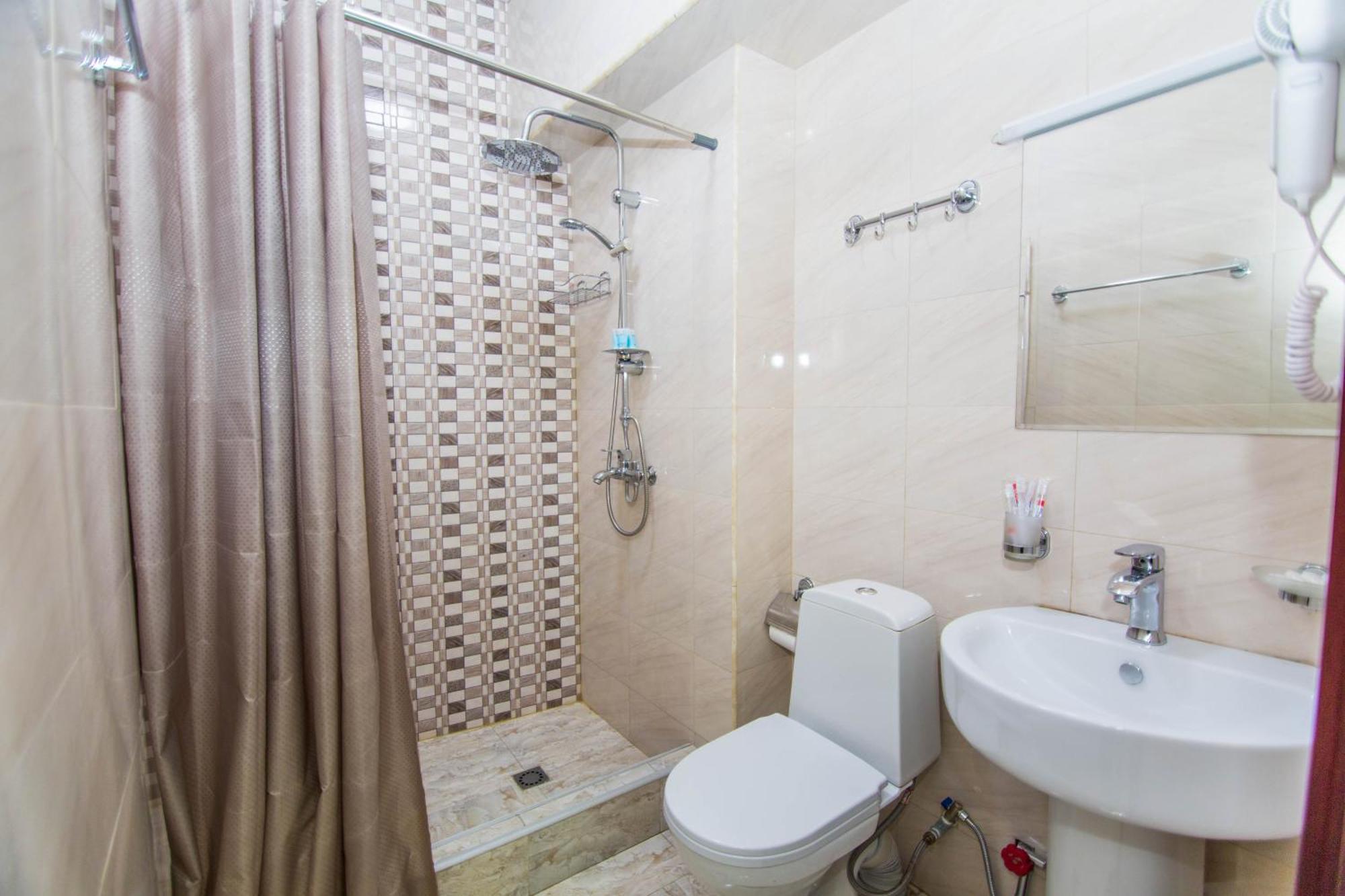Hotel Care Inn Tbilisi Luaran gambar