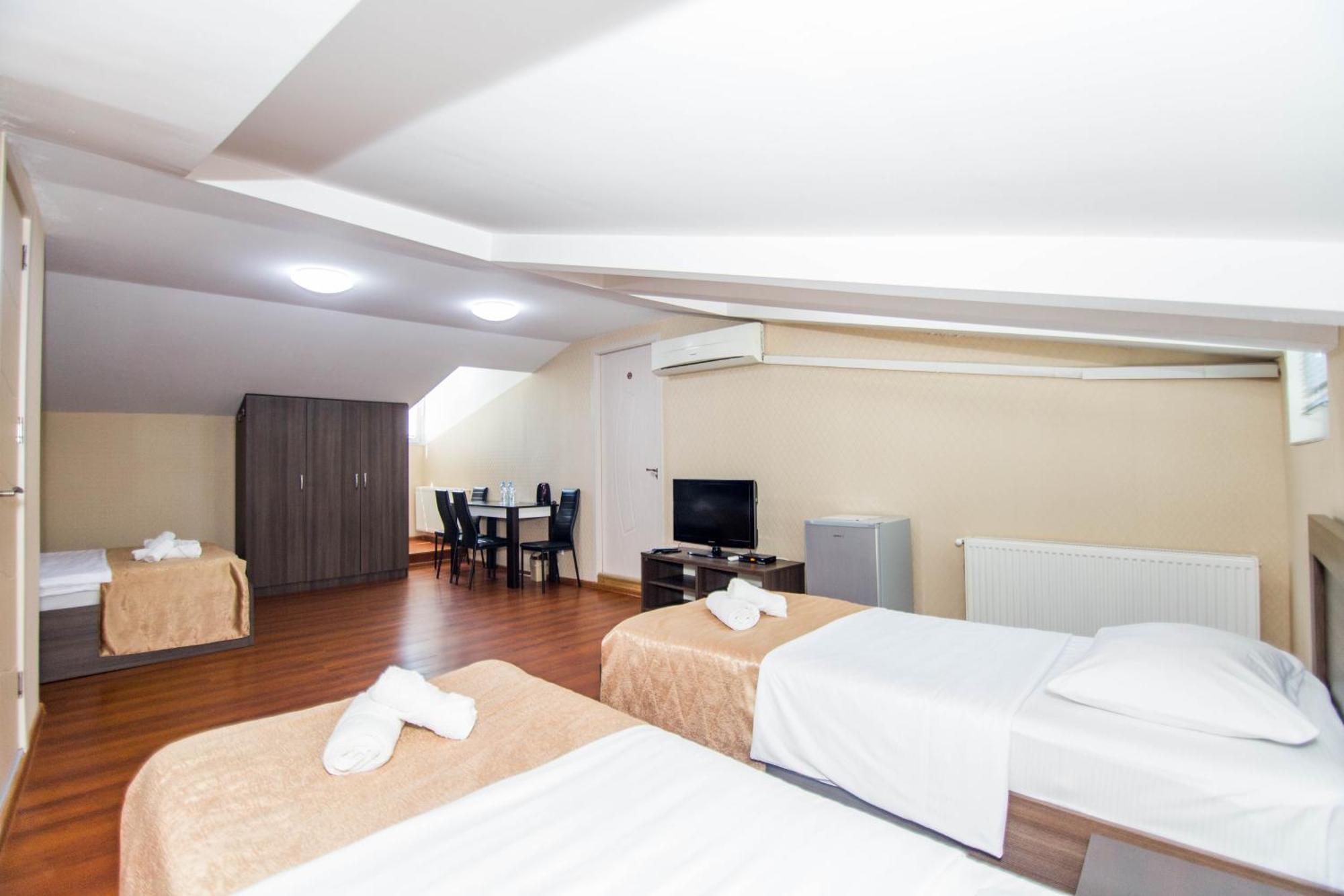 Hotel Care Inn Tbilisi Luaran gambar