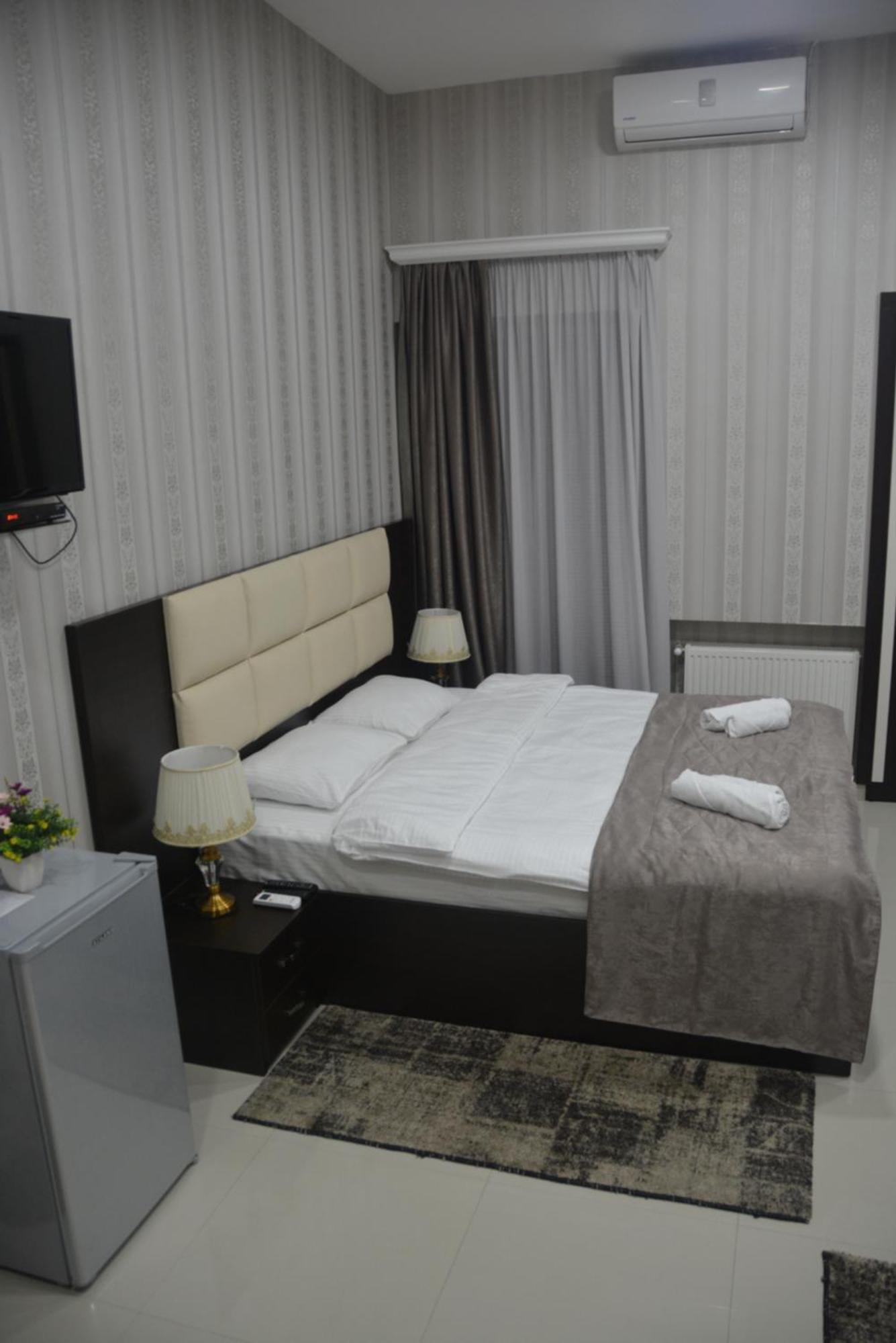 Hotel Care Inn Tbilisi Luaran gambar