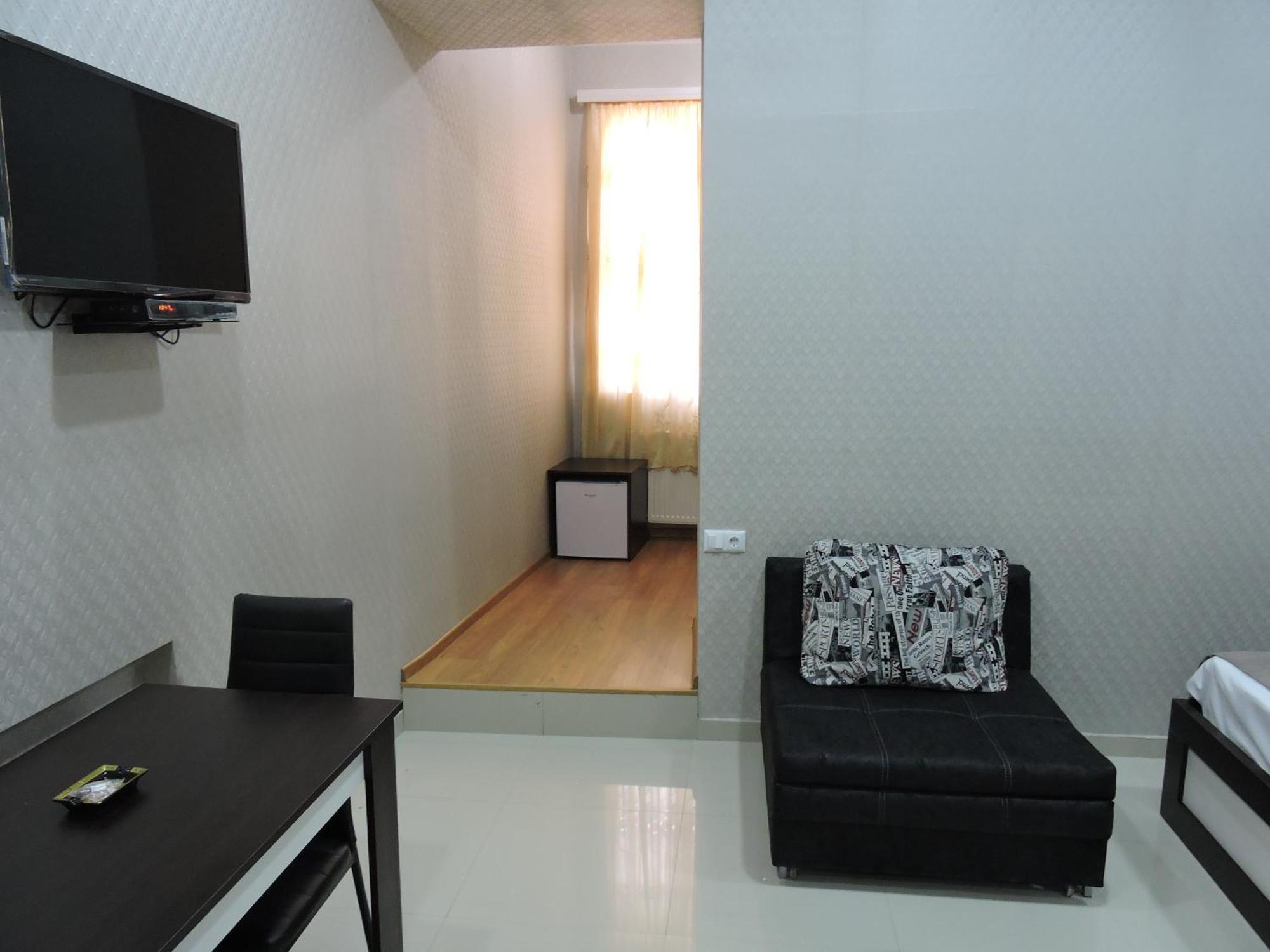 Hotel Care Inn Tbilisi Luaran gambar