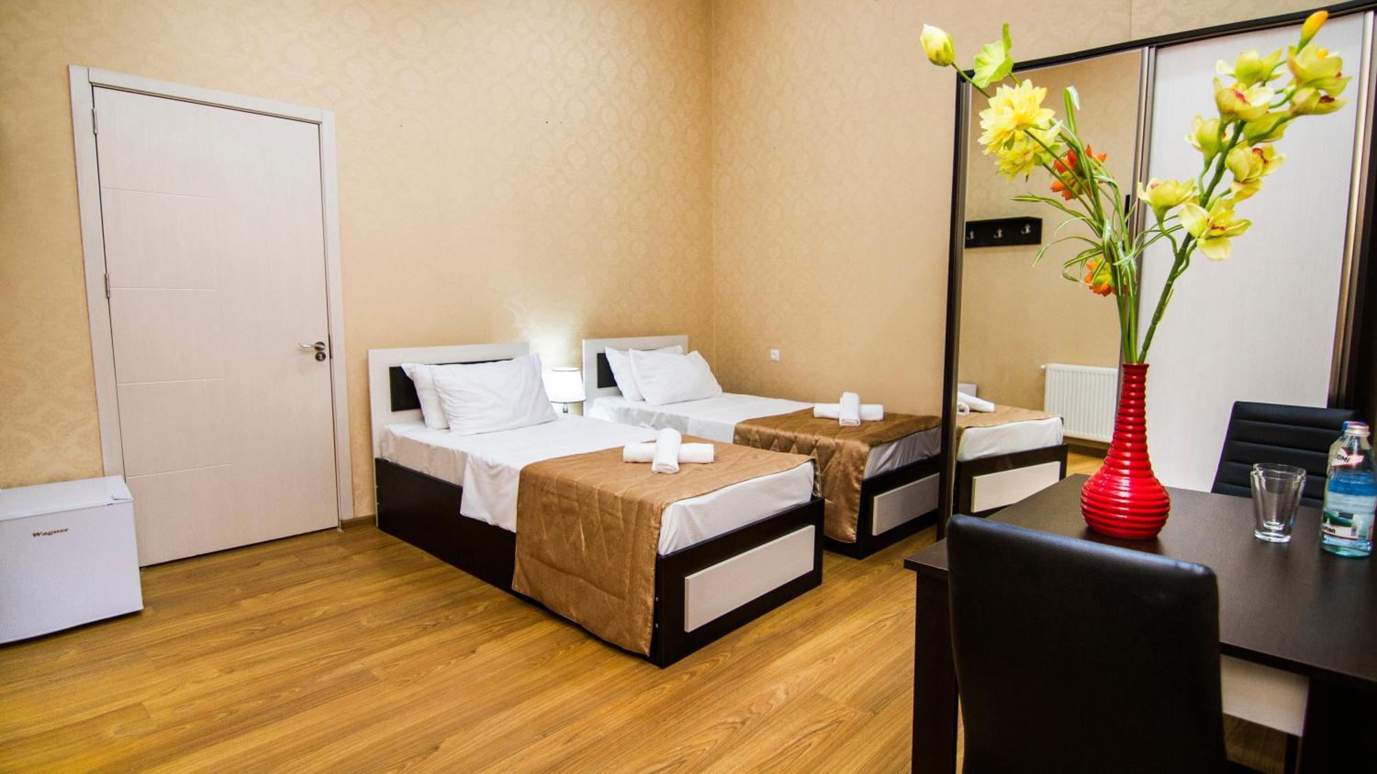 Hotel Care Inn Tbilisi Luaran gambar